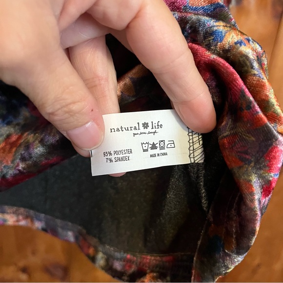 NATURAL LIFE Multicolor Velvet Long Sleeve Top - Picture 4 of 4